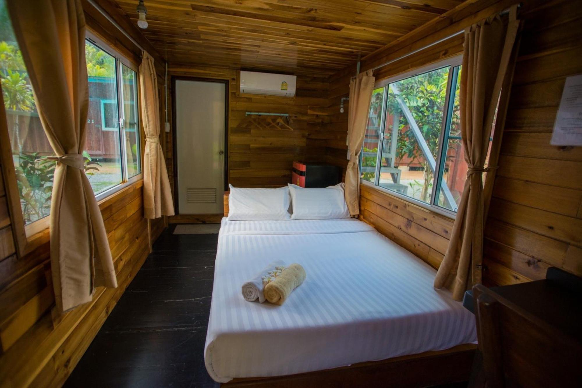The Camper Lodge Khao Sok Ban Bang Bon Eksteriør billede