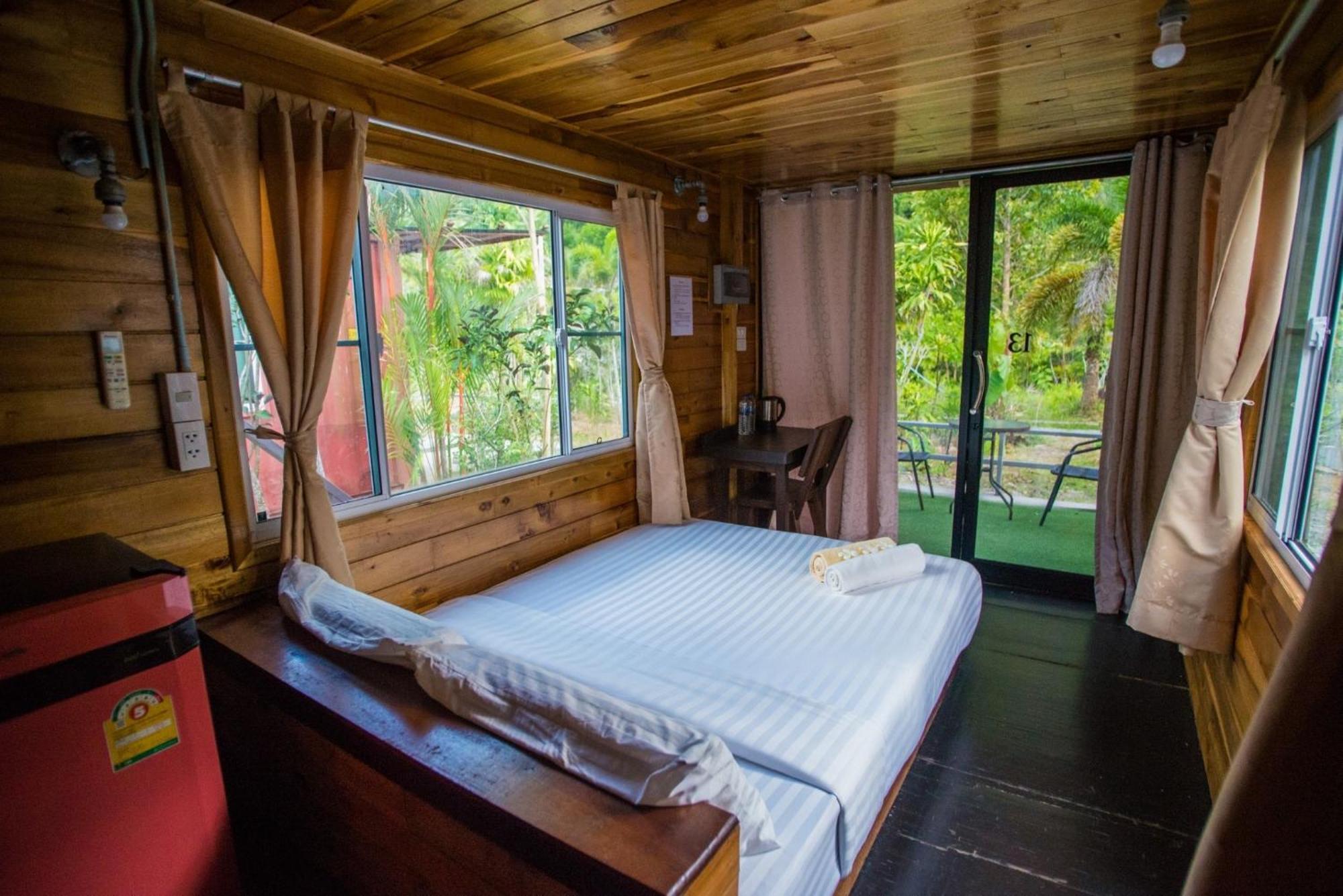The Camper Lodge Khao Sok Ban Bang Bon Eksteriør billede